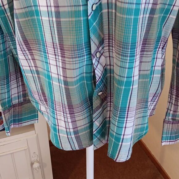 Salt Valley Snap Front Western Top Coastal Cowgirl - Picture 3 of 11